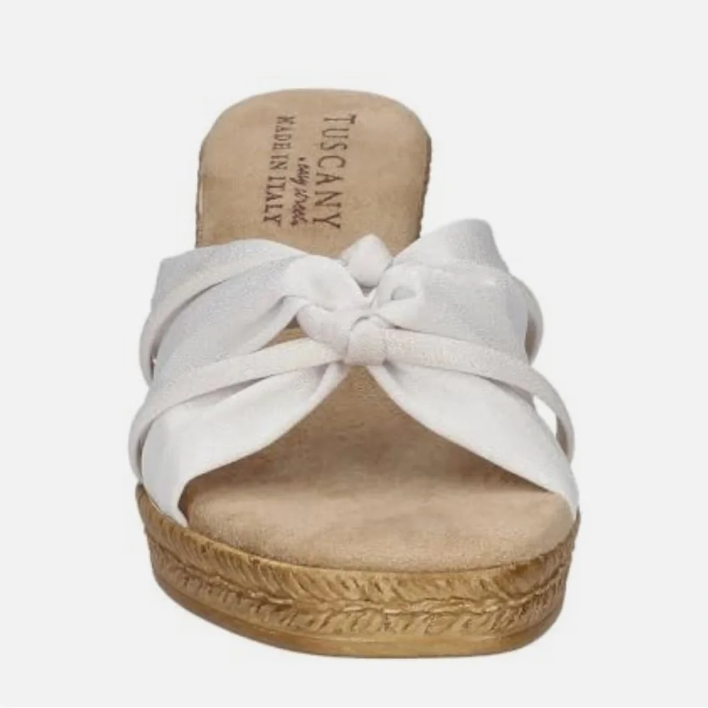 NWT Easy Street Women's Ghita Slip-On Wedge Sandals
